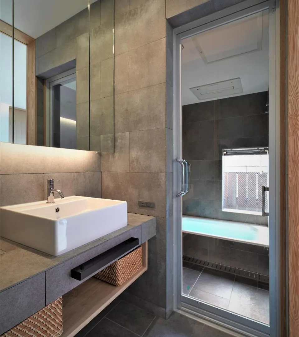 Komatsu Residences Kyoto 0*,  Japan